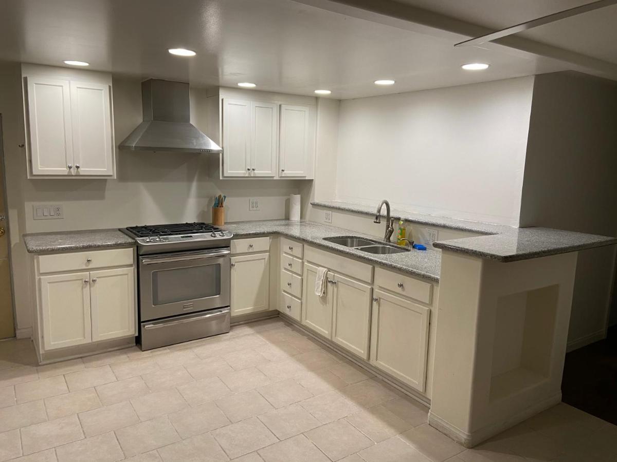 Huntington Beach House Bed and Breakfast Εξωτερικό φωτογραφία